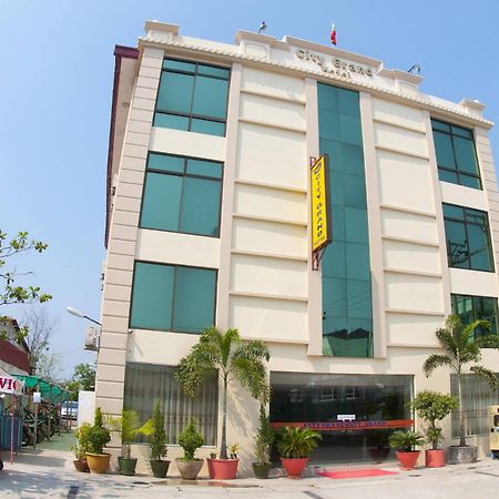 City Grand Hotel Mandalaj Zewnętrze zdjęcie