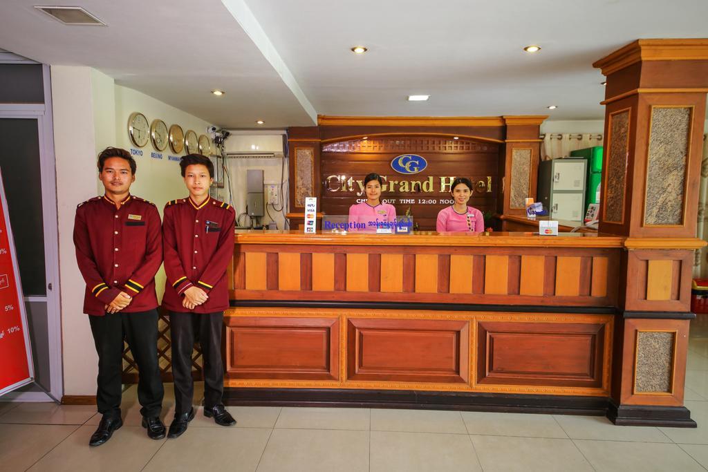City Grand Hotel Mandalaj Zewnętrze zdjęcie
